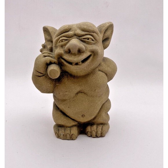 Picc-a-Dilly Design Toscano Garden Gargoyle Figurines Set of 3 Used - Picture 10 of 12